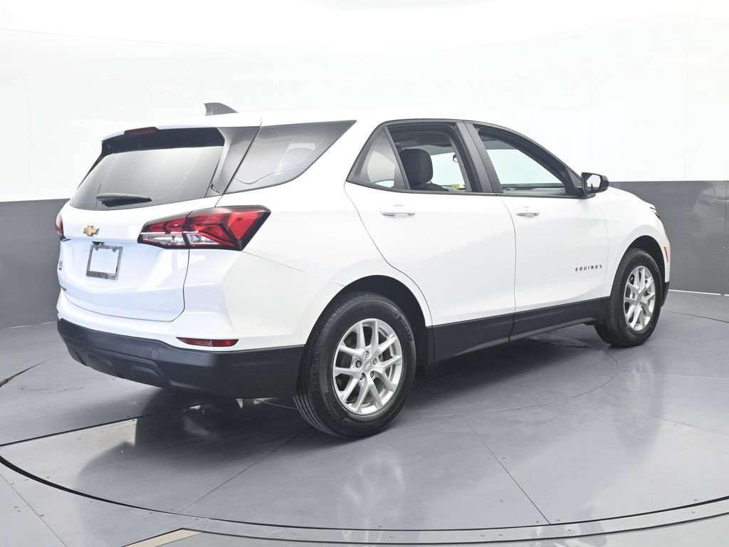 Used 2024 Chevrolet Equinox LS FWD image 6