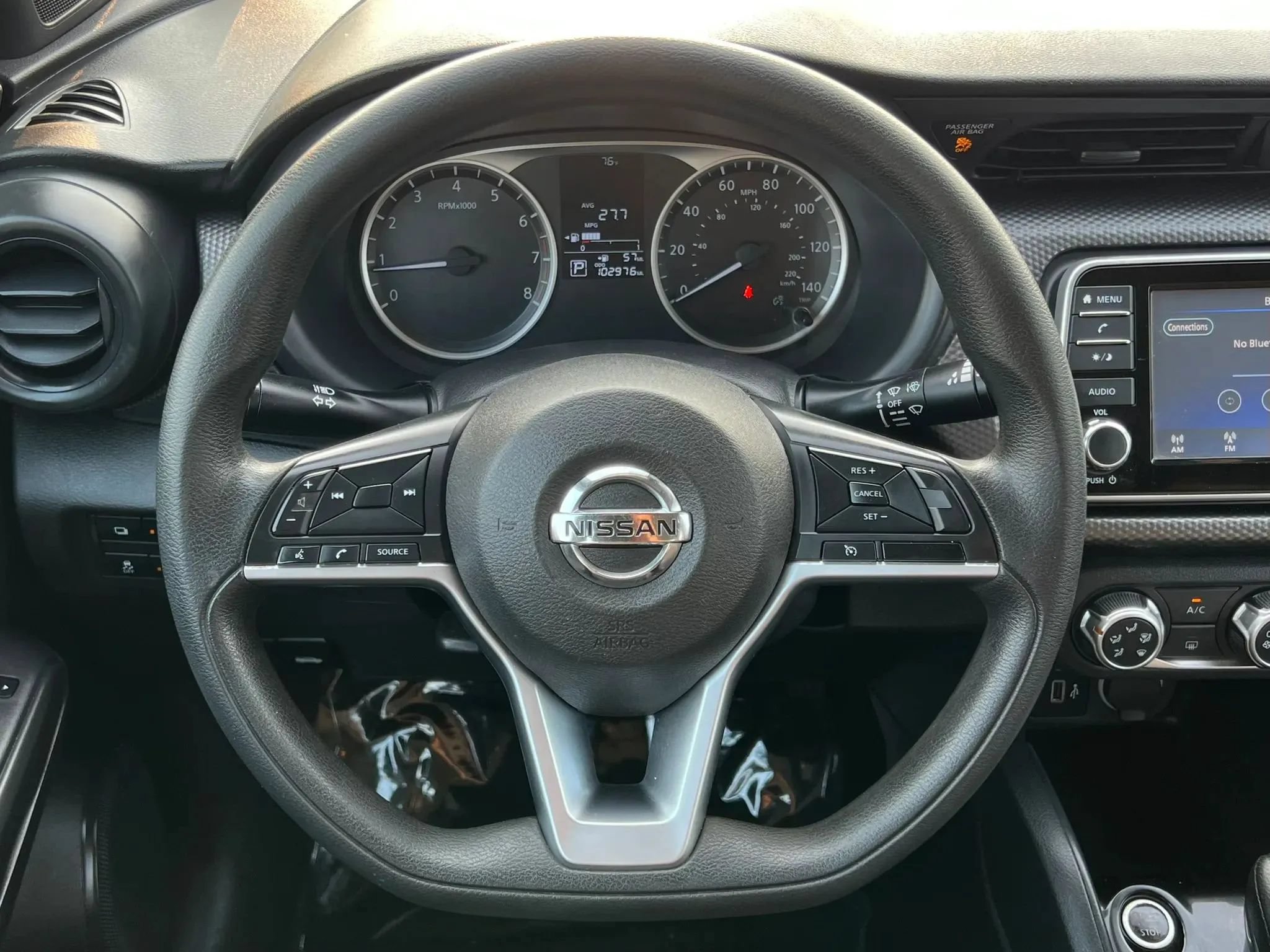 Used 2020 Nissan Kicks S FWD image 21