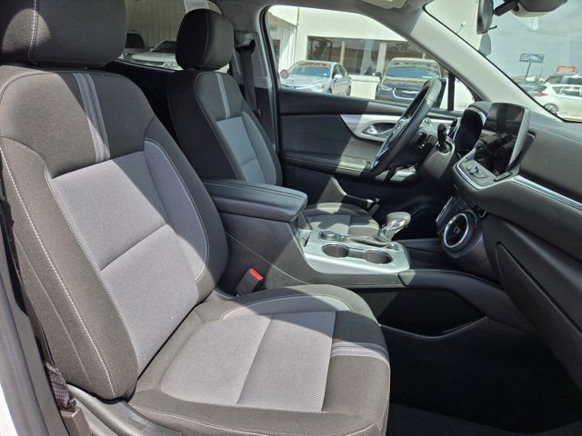 Used 2025 Chevrolet Blazer LT FWD image 27