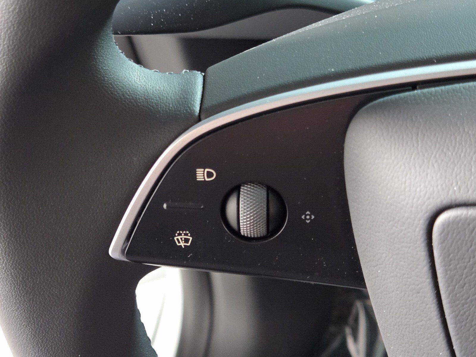 Used 2026 Tesla Model Y AWD image 24
