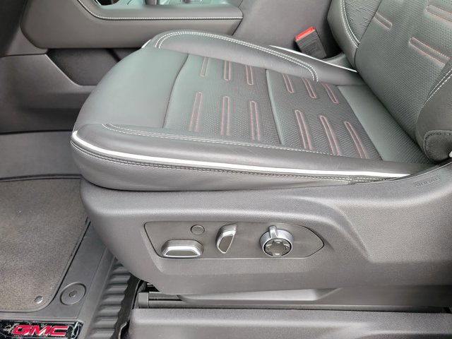 Used 2025 GMC Sierra 1500 AT4X image 14
