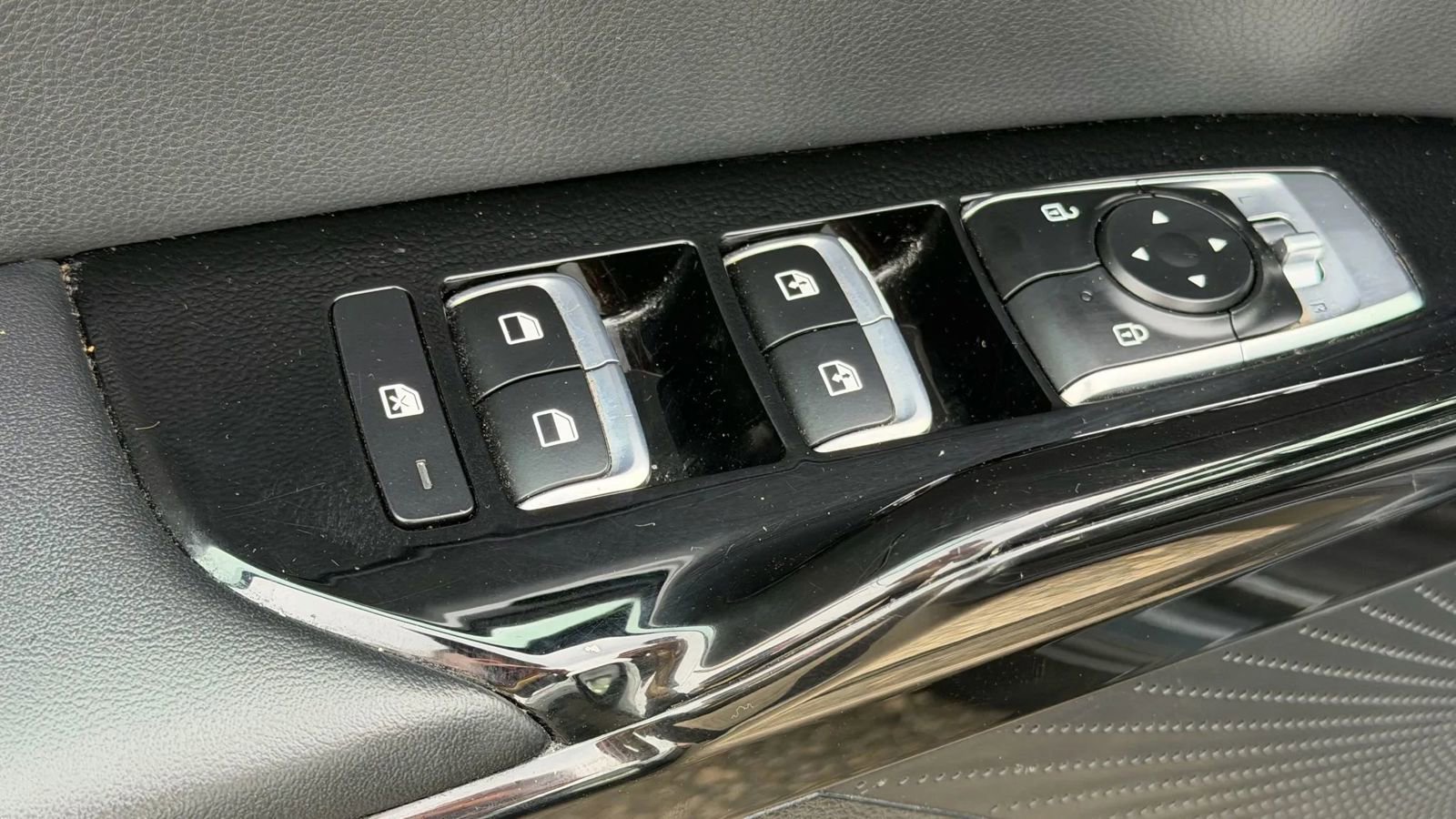 Used 2022 Kia K5 EX image 25