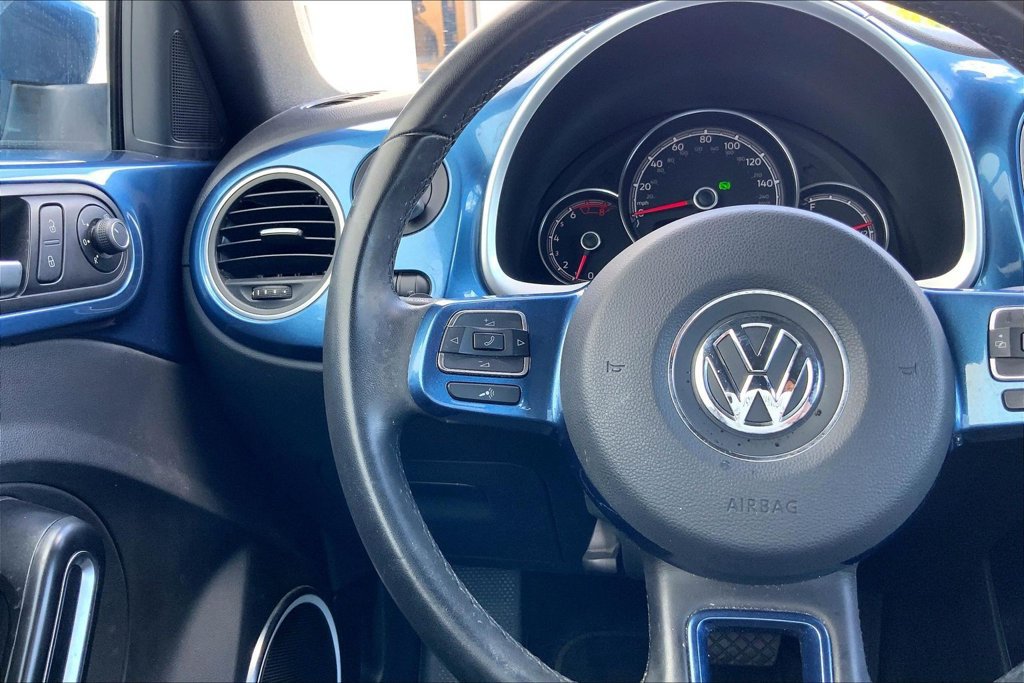 Used 2019 Volkswagen Beetle 2.0T SE FWD image 17