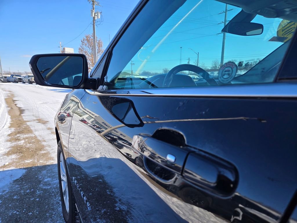 Used 2018 Chevrolet Equinox LT image 35