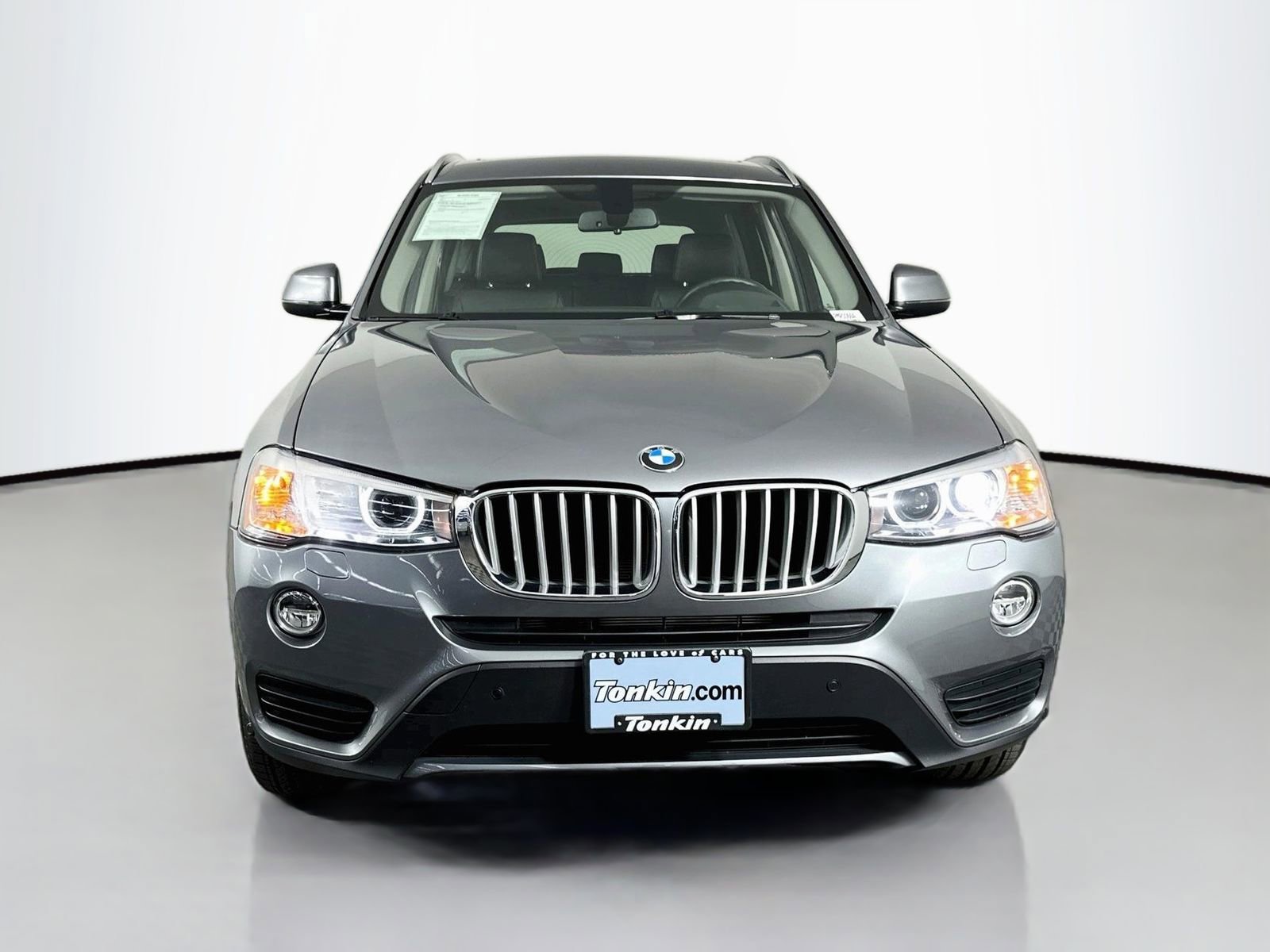 Used 2017 BMW X3 xDrive28i AWD/4WD image 2