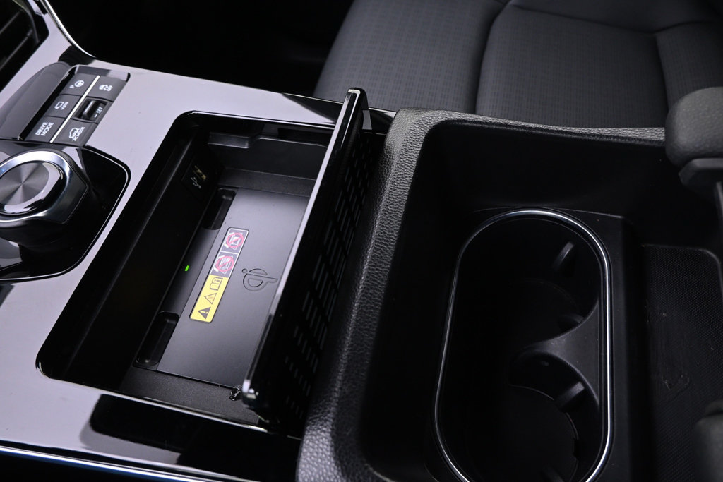 Certified 2023 Subaru Solterra AWD image 33