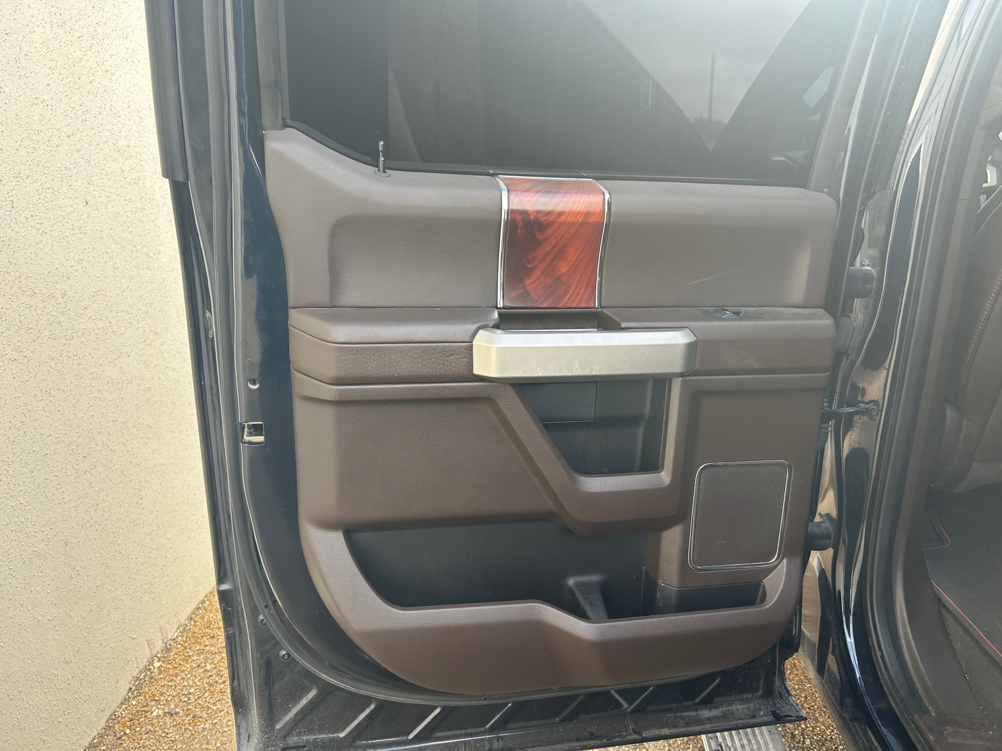 Used 2022 Ford F350 King Ranch w/ King Ranch Ultimate Package image 12