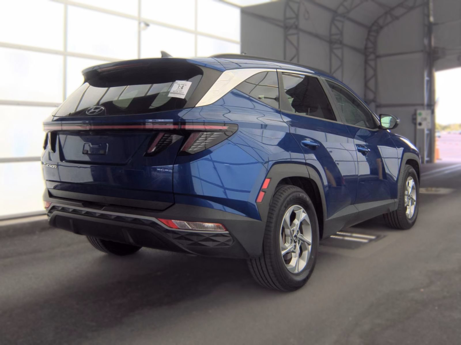 Used 2022 Hyundai Tucson SEL FWD image 4