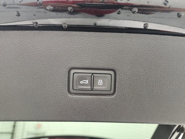 Used 2019 Audi Q8 Prestige image 31