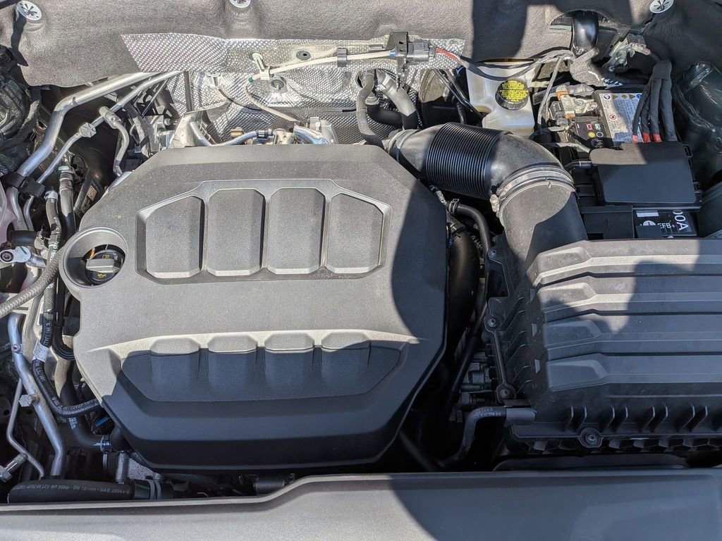 Used 2025 Volkswagen Atlas Peak Edition SE image 36