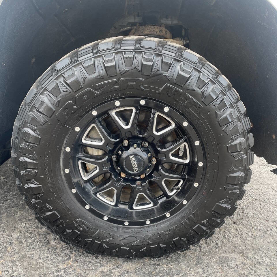 Used 2020 Chevrolet Silverado 1500 LT w/ Fleet Comfort Package AWD/4WD image 10