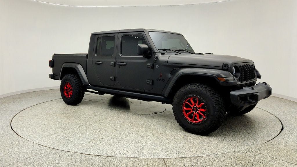 Used 2024 Jeep Gladiator Sport AWD/4WD image 3