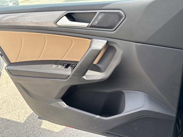 Certified 2023 Volkswagen Tiguan SE image 18