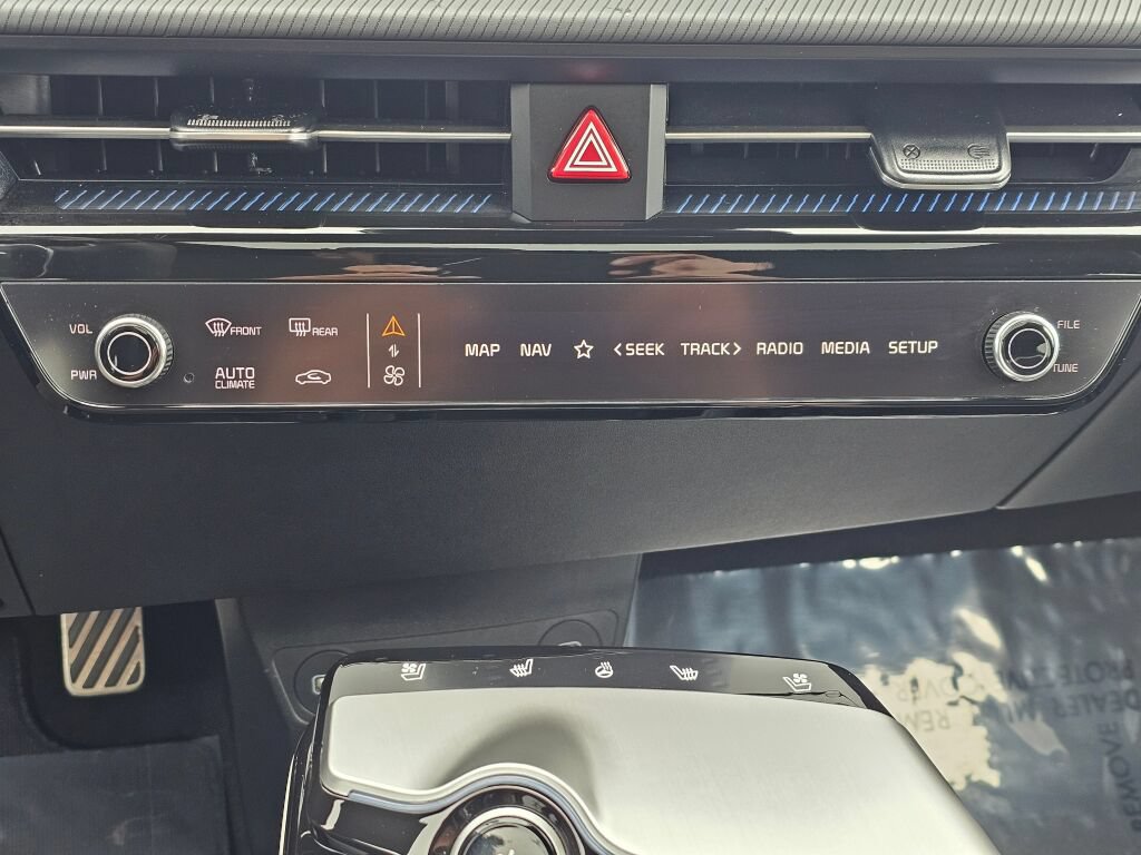 Certified 2024 Kia EV6 GT-Line AWD/4WD image 17