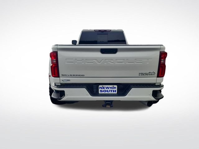Used 2024 Chevrolet Silverado 3500 High Country w/ High Country Premium Package AWD/4WD image 4