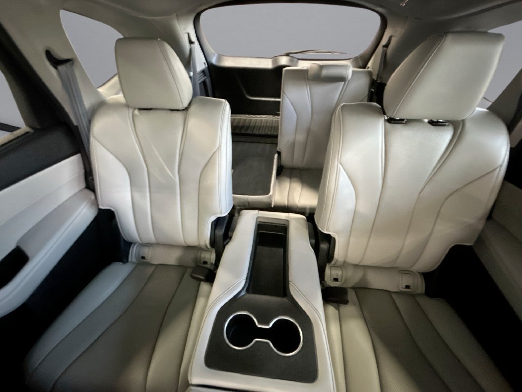 Used 2023 Acura MDX w/ Technology Package FWD image 20