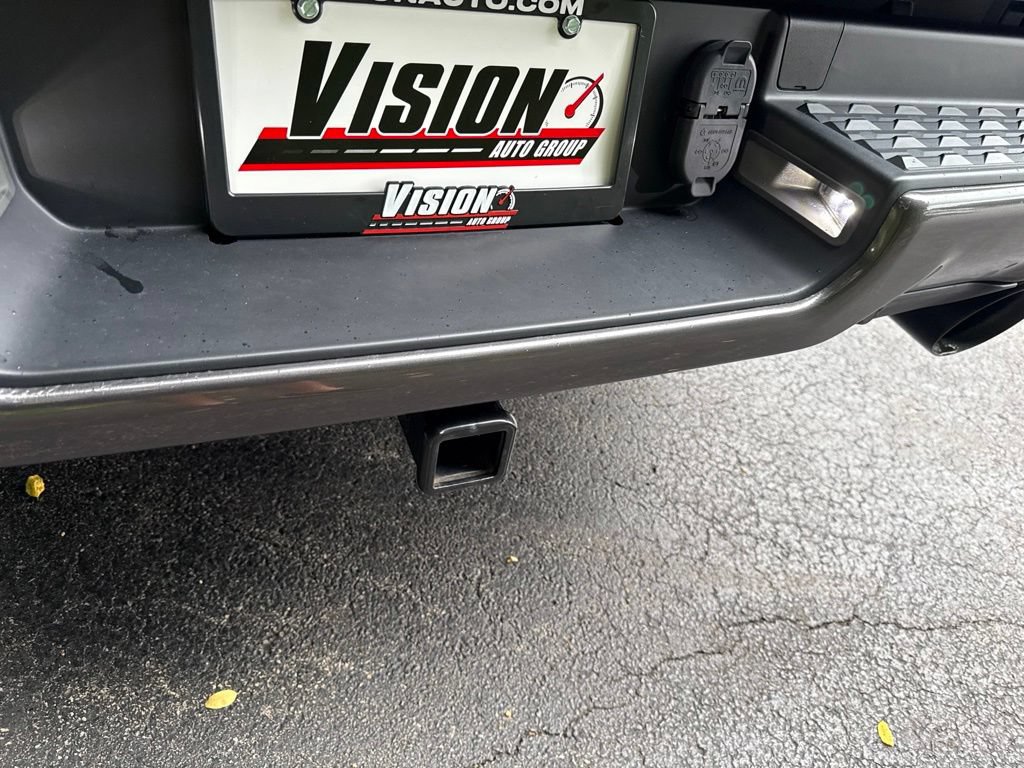 Used 2019 RAM 1500 Laramie AWD/4WD image 16