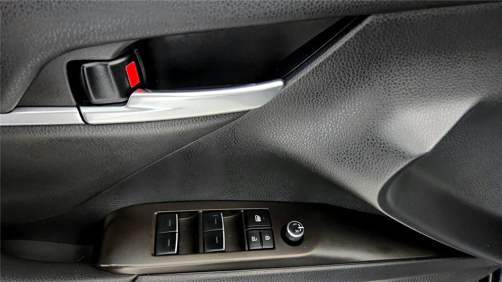 Certified 2023 Toyota Camry XSE w/ Cold Weather Package AWD/4WD image 24