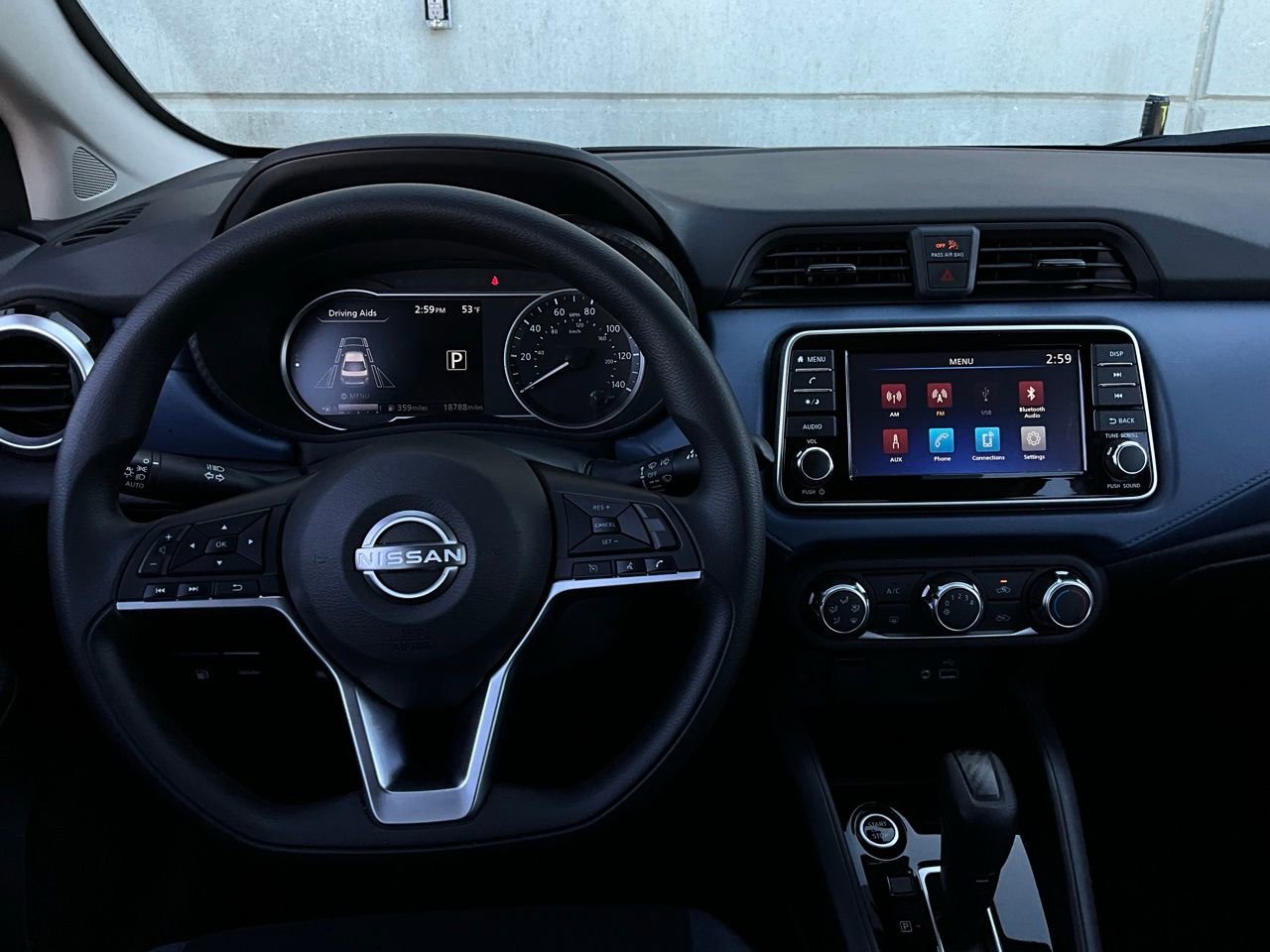 Used 2025 Nissan Versa SV image 12