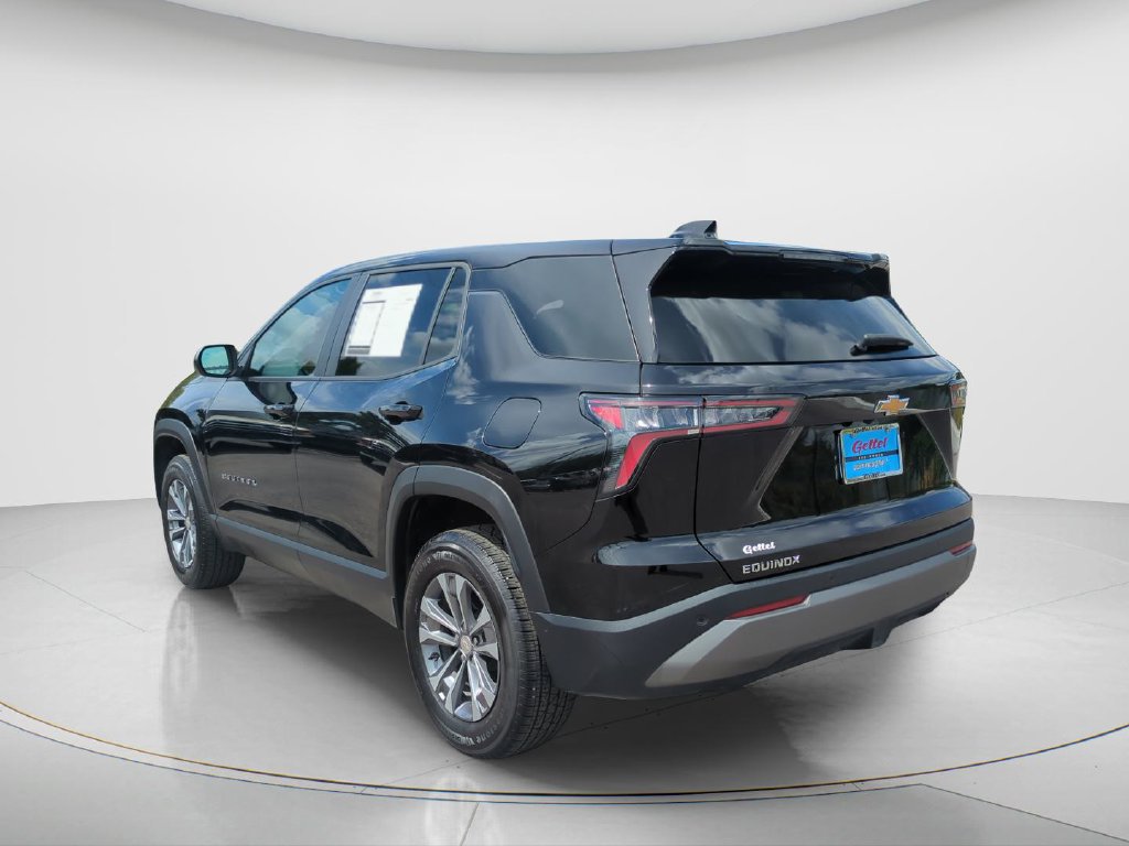 Used 2026 Chevrolet Equinox LT FWD image 7