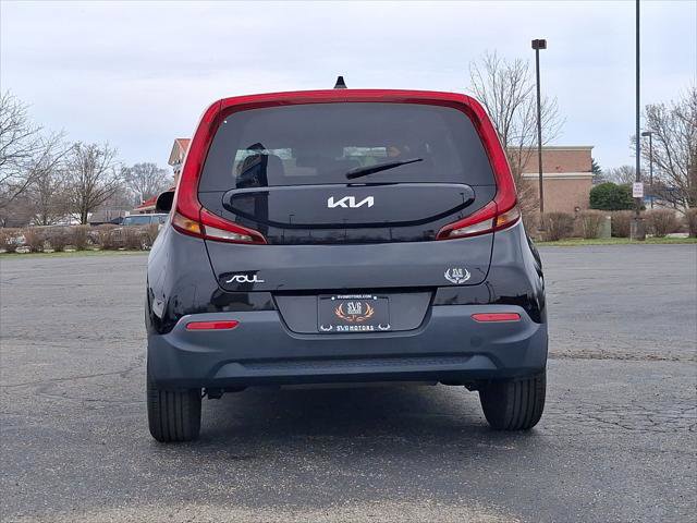 Used 2022 Kia Soul LX image 22