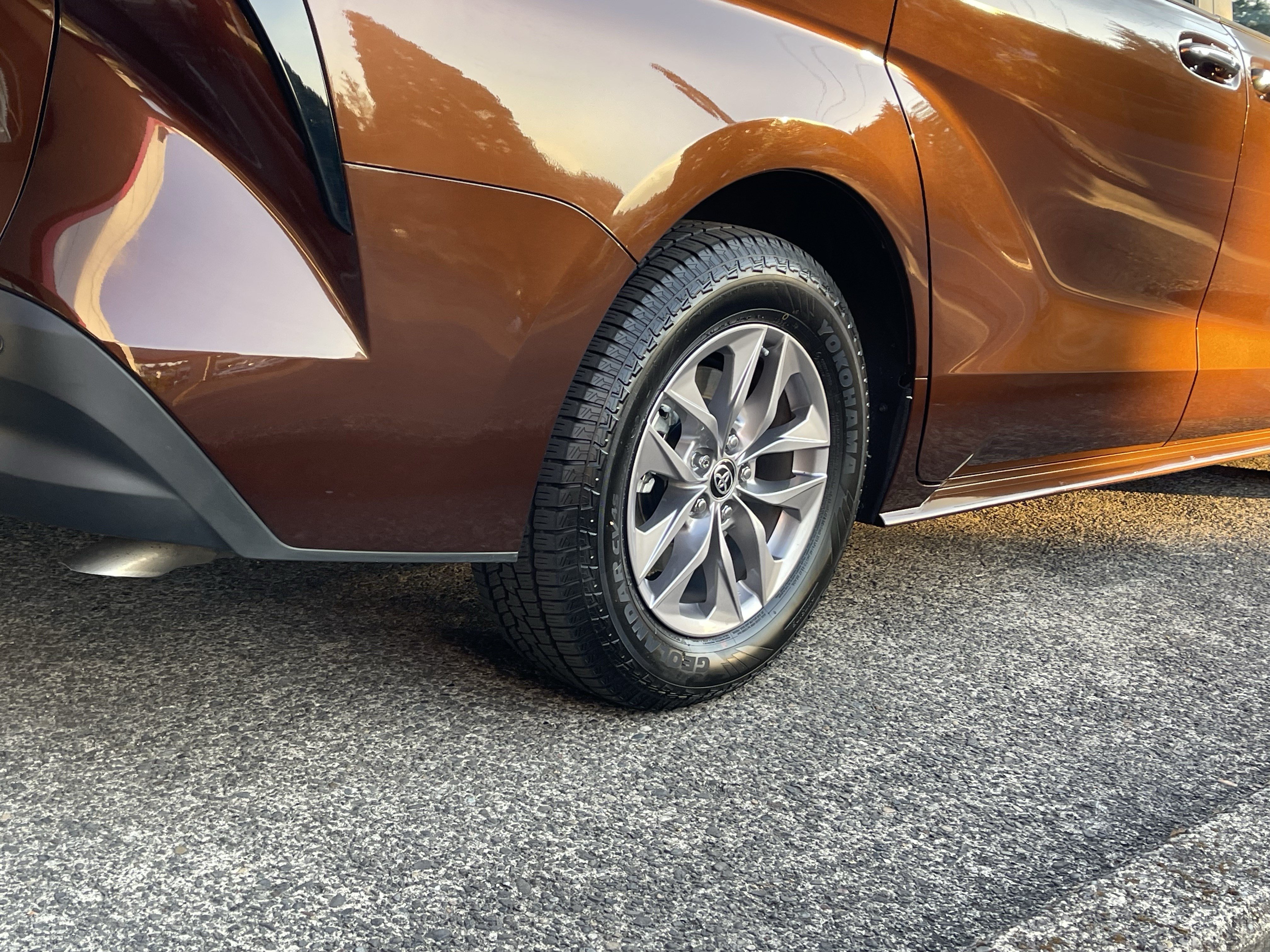 Certified 2021 Toyota Sienna XLE AWD/4WD image 10