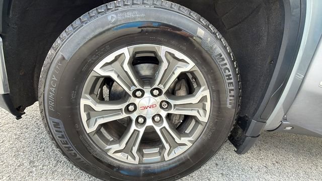Used 2020 GMC Sierra 1500 SLE w/ X31 Off-Road Package image 10