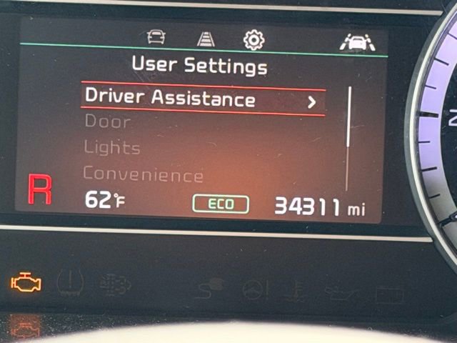Used 2020 Kia Niro LXS FWD image 25