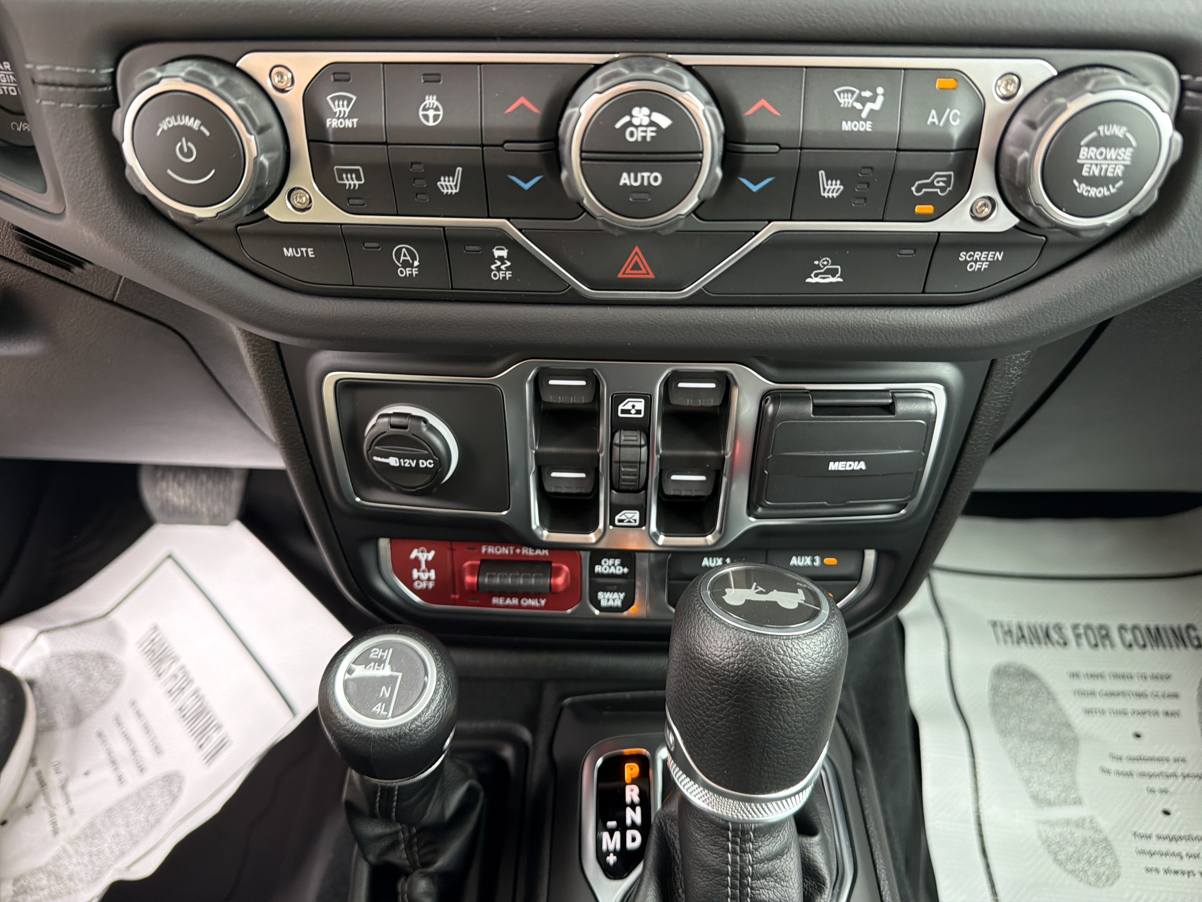 New 2027 Jeep Wrangler Unlimited Rubicon AWD/4WD image 22