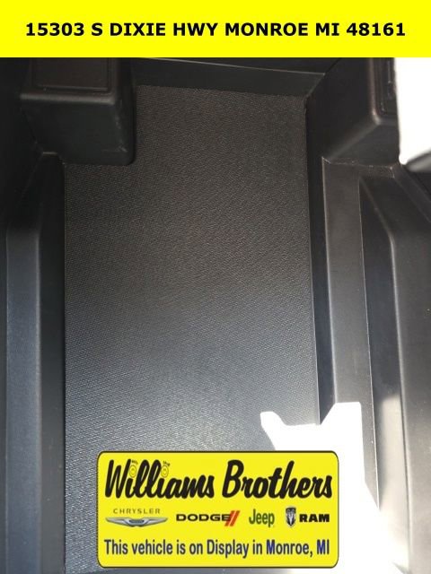 Used 2020 Ford F150 Platinum w/ Equipment Group 701A Luxury image 28