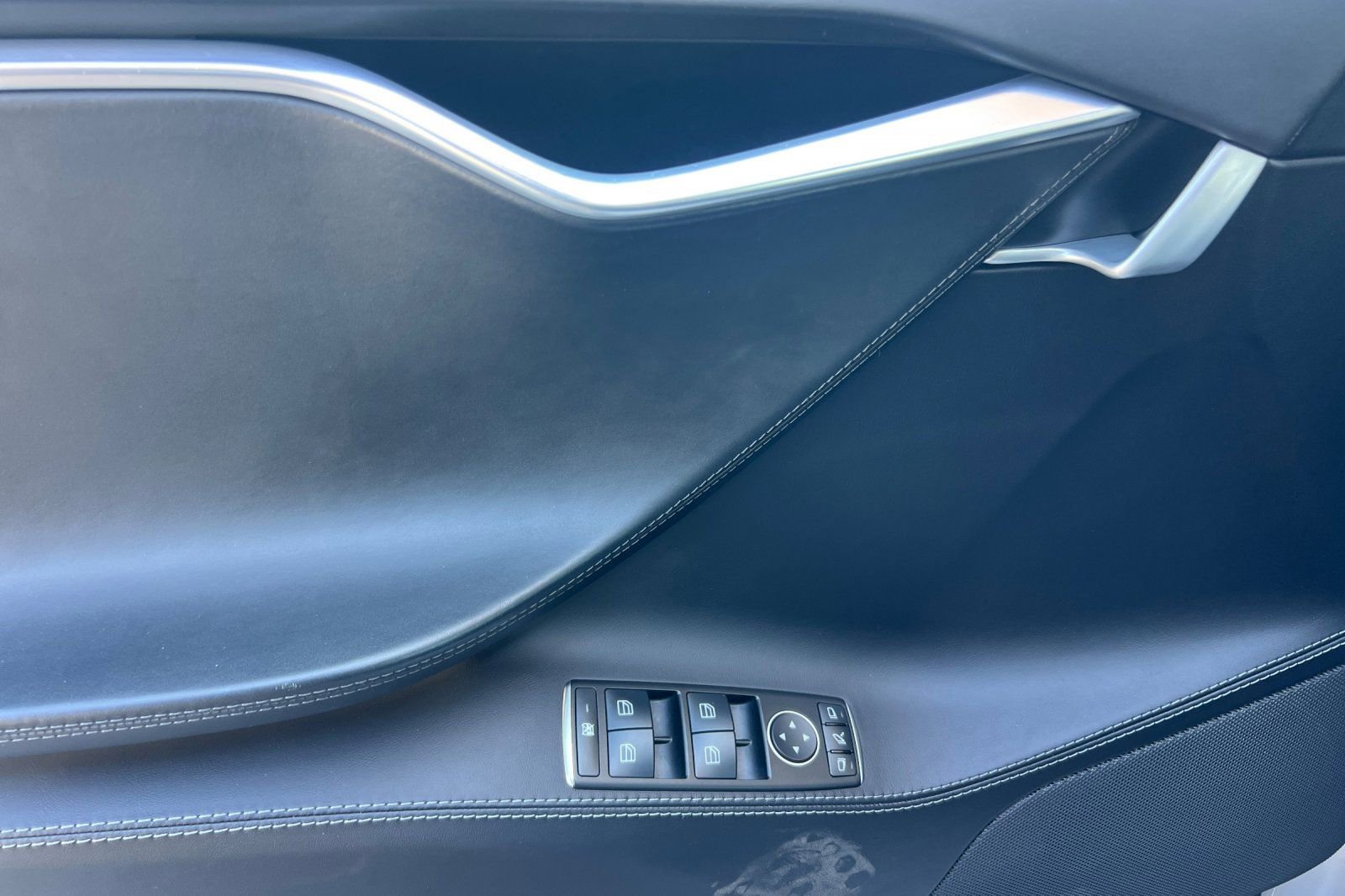 Used 2016 Tesla Model S P90D AWD/4WD image 11