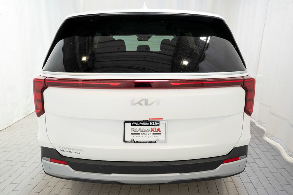 New 2026 Kia Carnival image 5