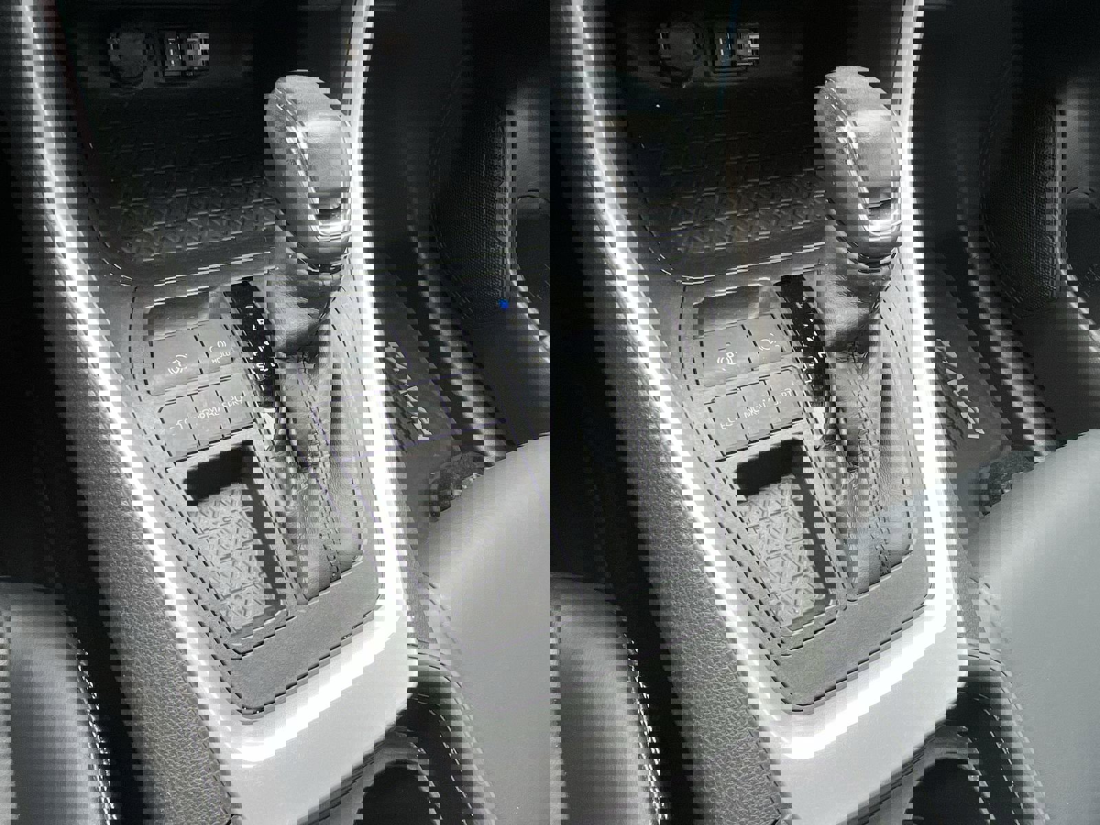 Used 2021 Toyota RAV4 XLE Premium image 23