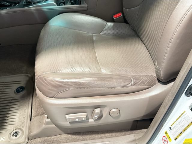 Used 2017 Lexus GX 460 Luxury AWD/4WD image 16