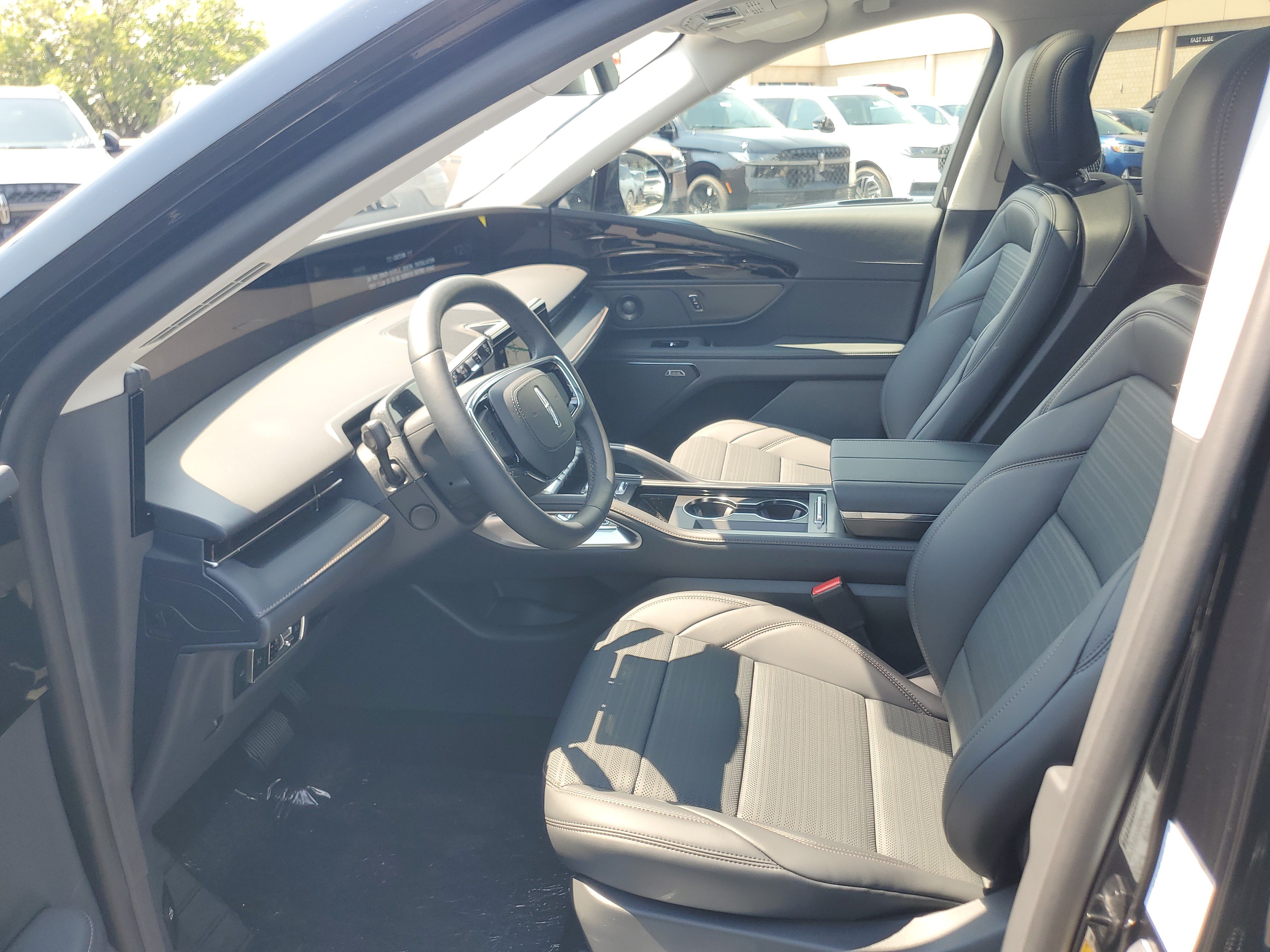New 2026 Lincoln Nautilus Reserve AWD/4WD image 11