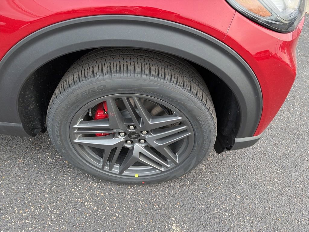 New 2026 Ford Explorer ST-Line w/ ST-Line Street Pack image 20