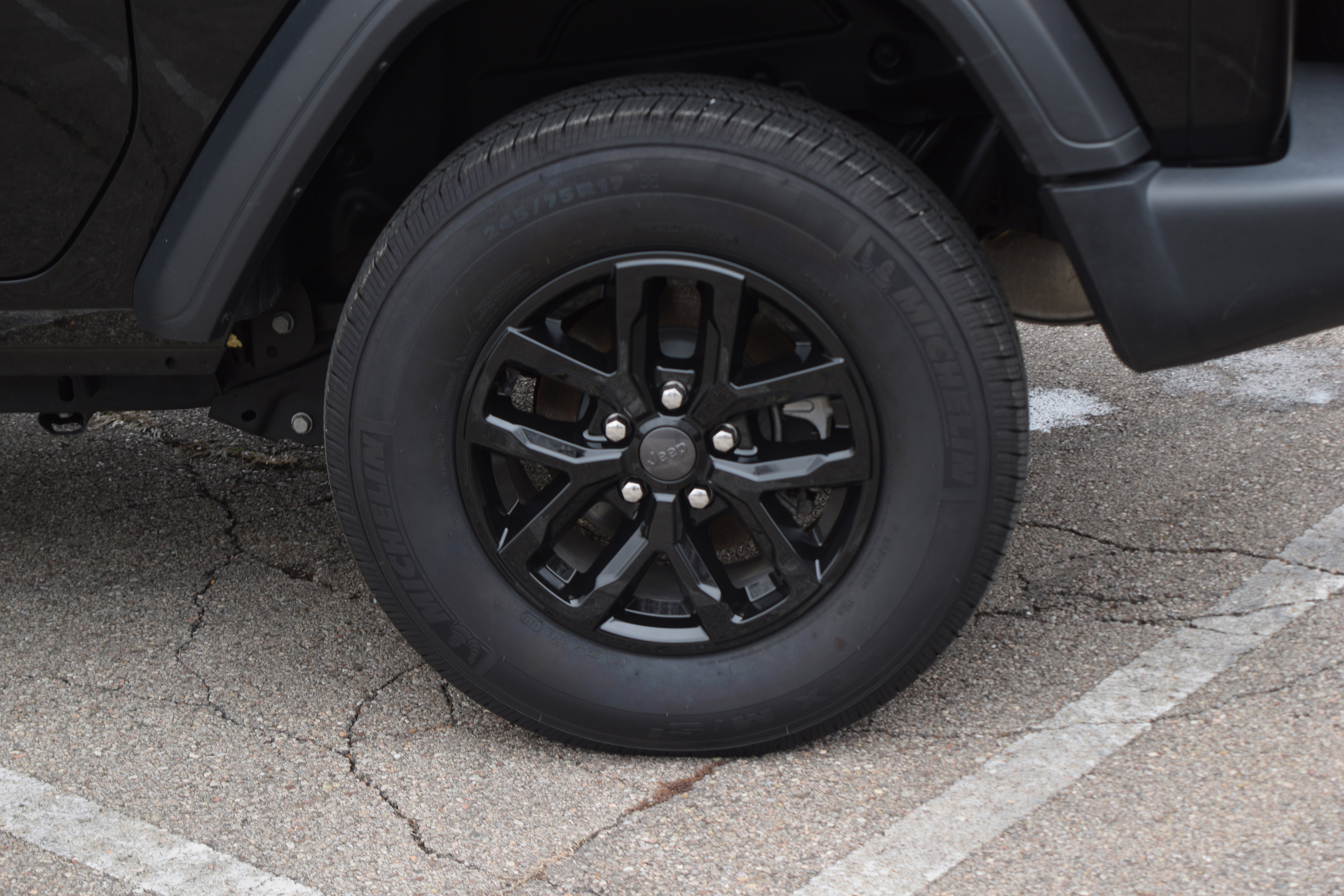 Used 2023 Jeep Wrangler Sport S image 33