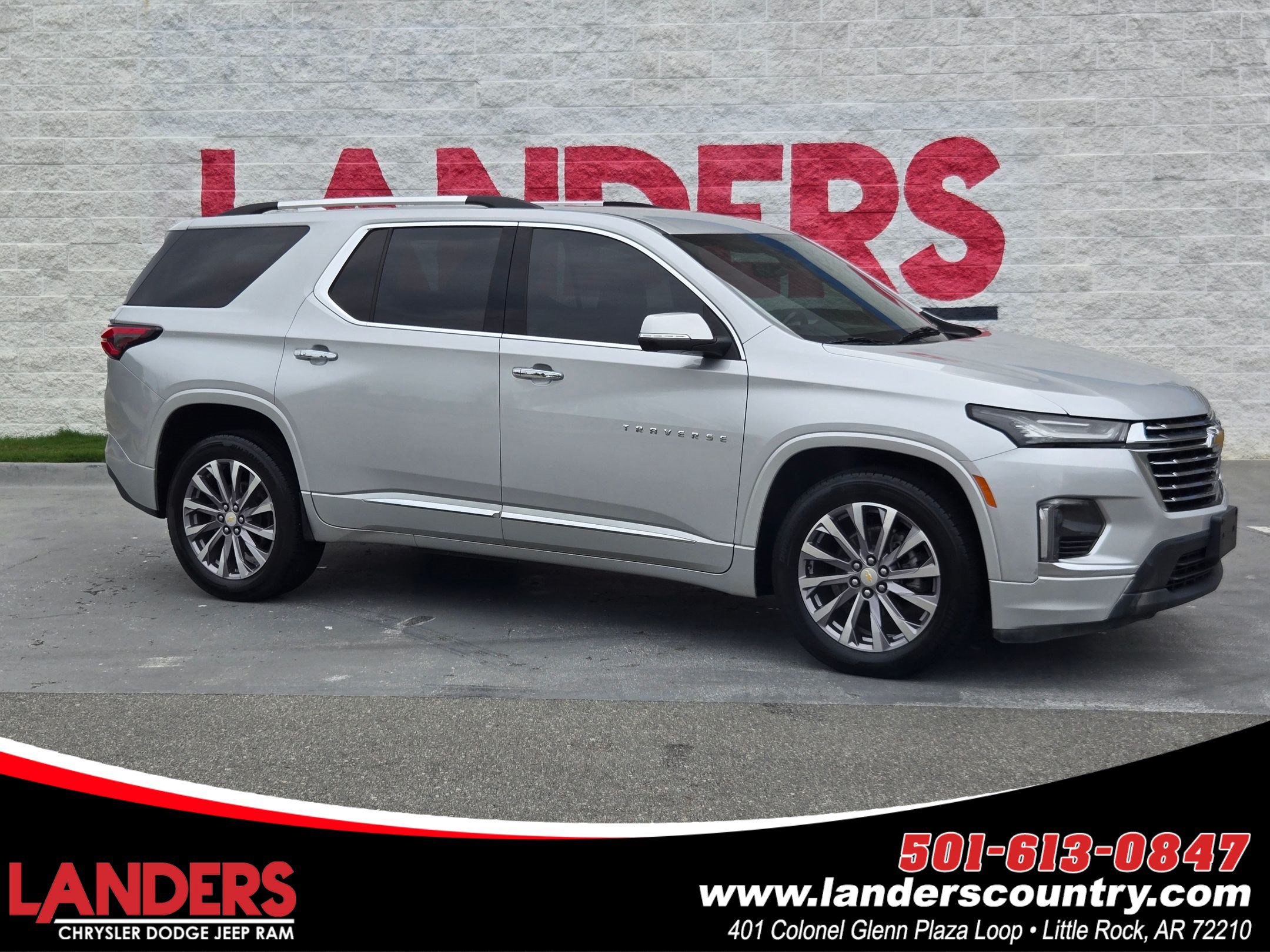 Used 2022 Chevrolet Traverse Premier AWD/4WD image 1