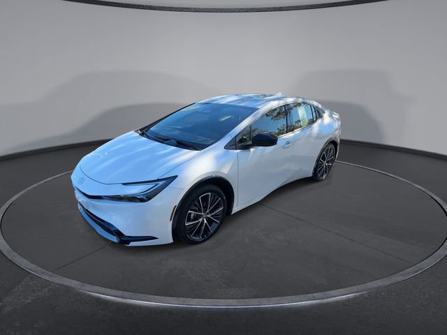 Used 2025 Toyota Prius XLE image 8