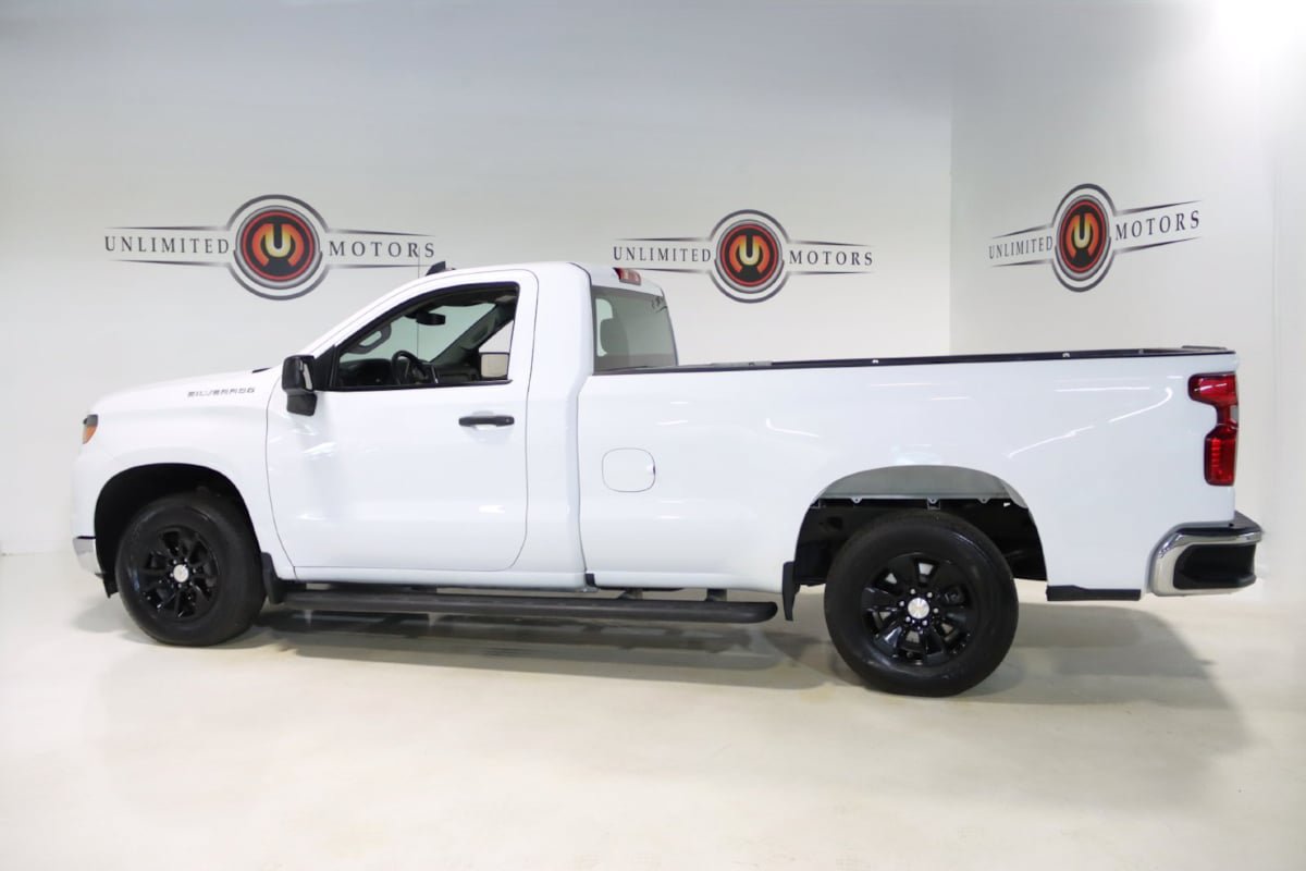 Used 2025 Chevrolet Silverado 1500 W/T RWD image 31