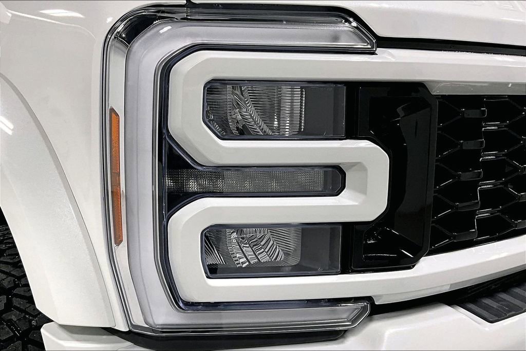 Used 2026 Ford F450 Lariat image 40