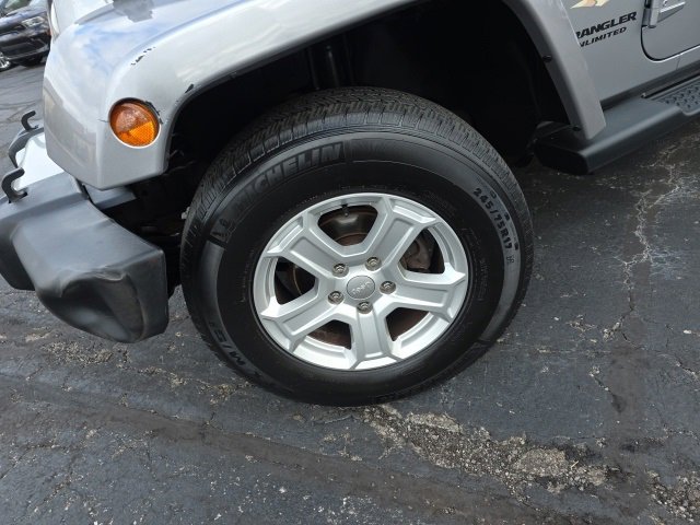 Used 2014 Jeep Wrangler Unlimited Sahara w/ Connectivity Group image 50