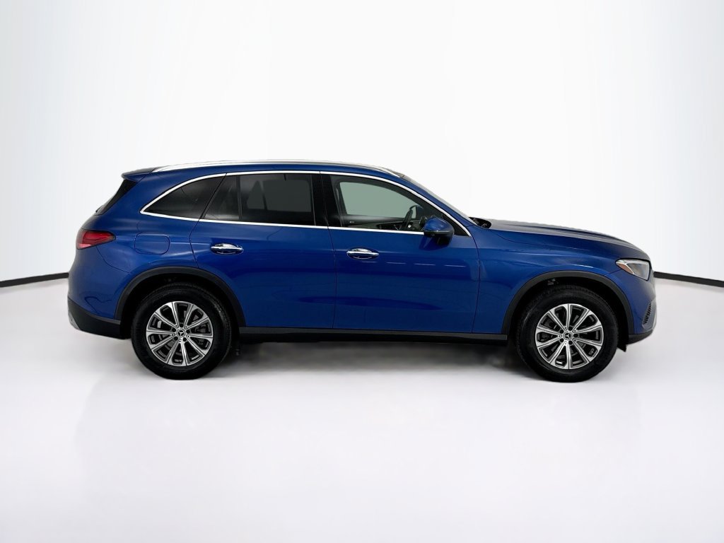 Certified 2026 Mercedes-Benz GLC 300 image 4