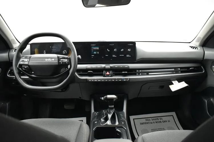 Used 2025 Kia K4 FWD image 18