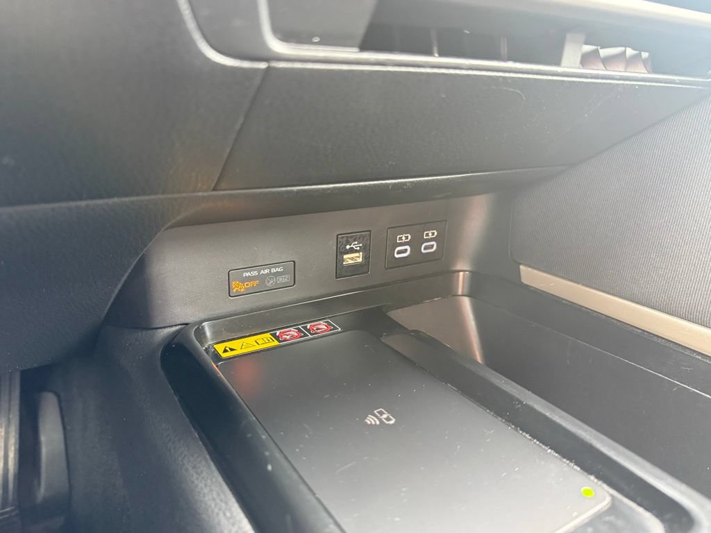 Used 2025 Toyota Camry LE FWD image 18