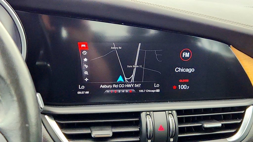 Used 2018 Alfa Romeo Giulia Ti w/ Quick Order Package 22X Lusso AWD/4WD image 19