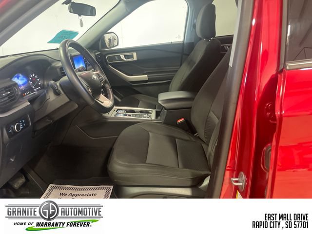 Used 2023 Ford Explorer XLT AWD/4WD image 10
