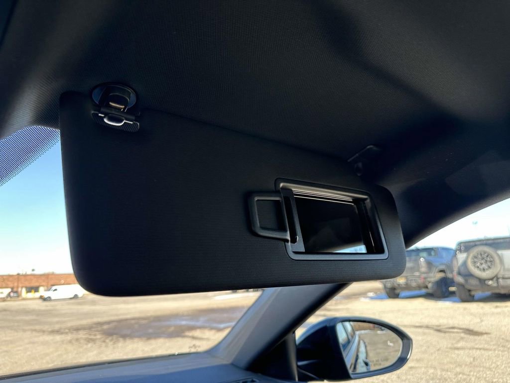 Used 2025 Volkswagen Jetta Sport image 31