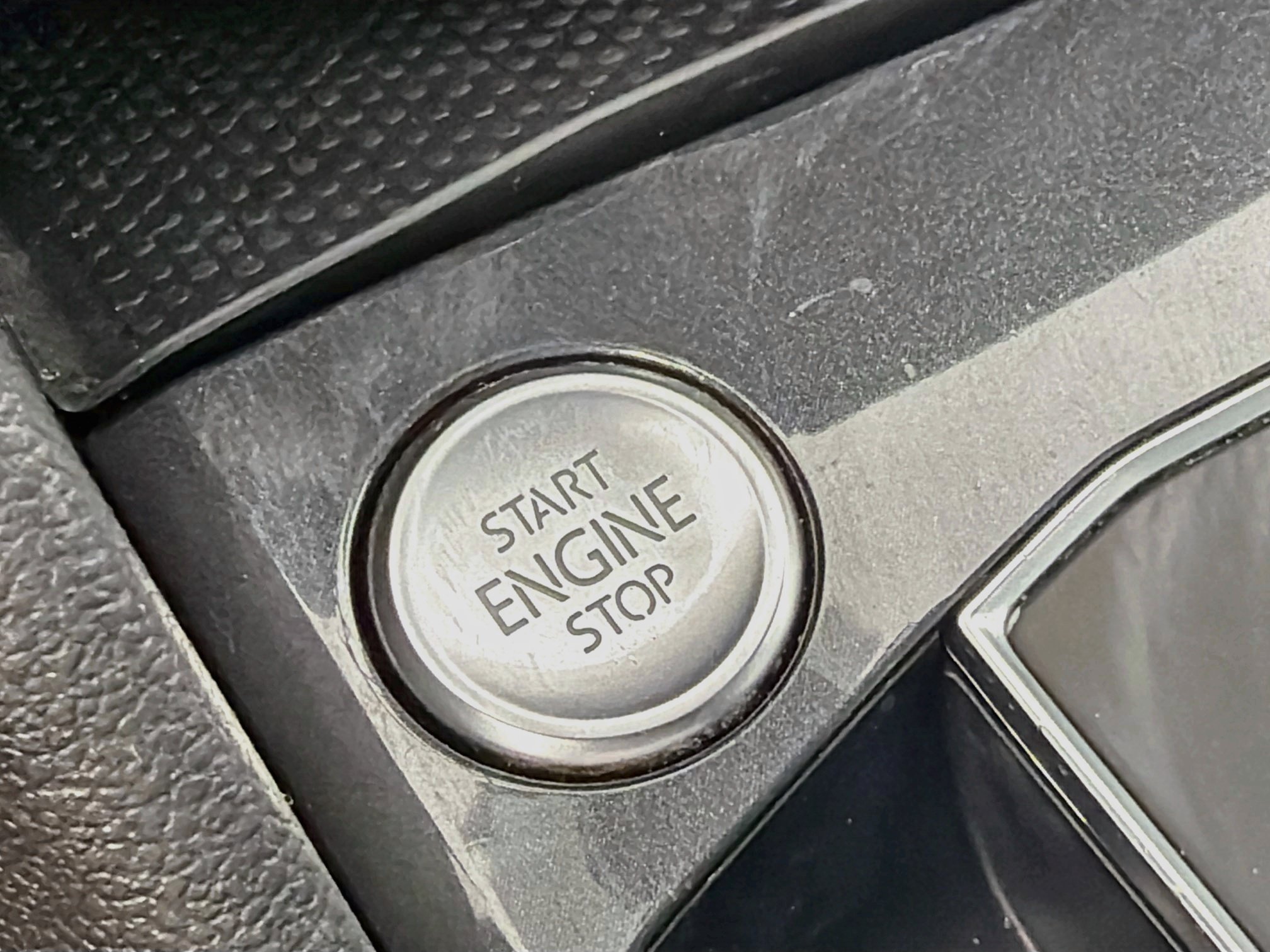 Used 2019 Volkswagen Tiguan SEL Premium w/ 3rd Row Seat Package AWD/4WD image 36