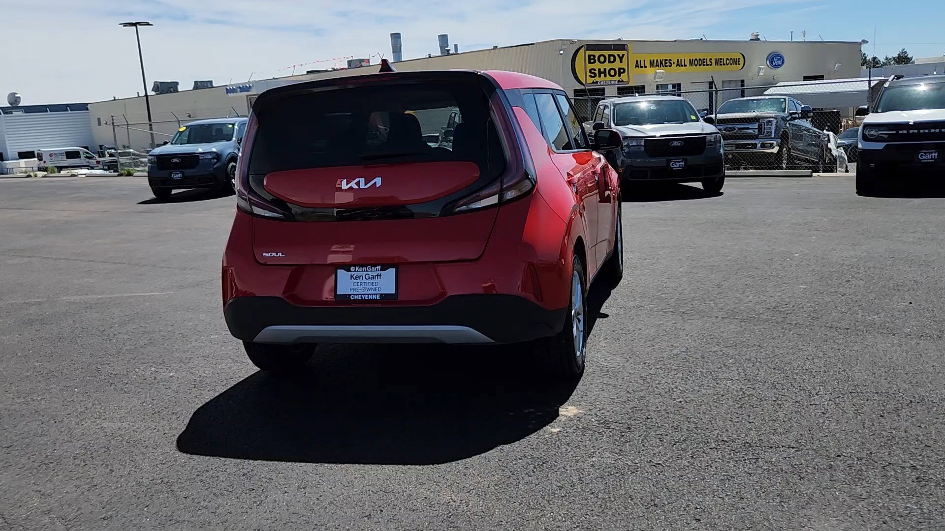 Used 2023 Kia Soul LX w/ LX Technology Package FWD image 2